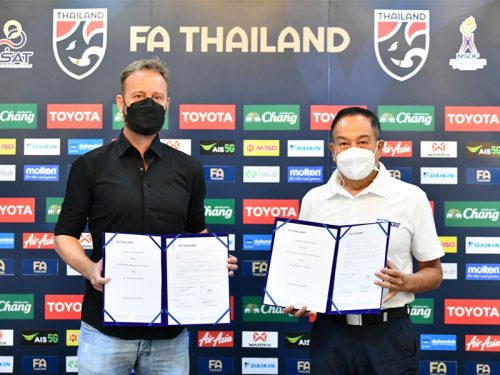 ข่าวบอล สมาคมฟุตบอลแห่งประเทศไทย ชื่นมื่น !! สมาคมฟุตบอล ประกาศต่อสัญญา มาโน่ โพลกิ้ง หลังผลงานเข้าตา